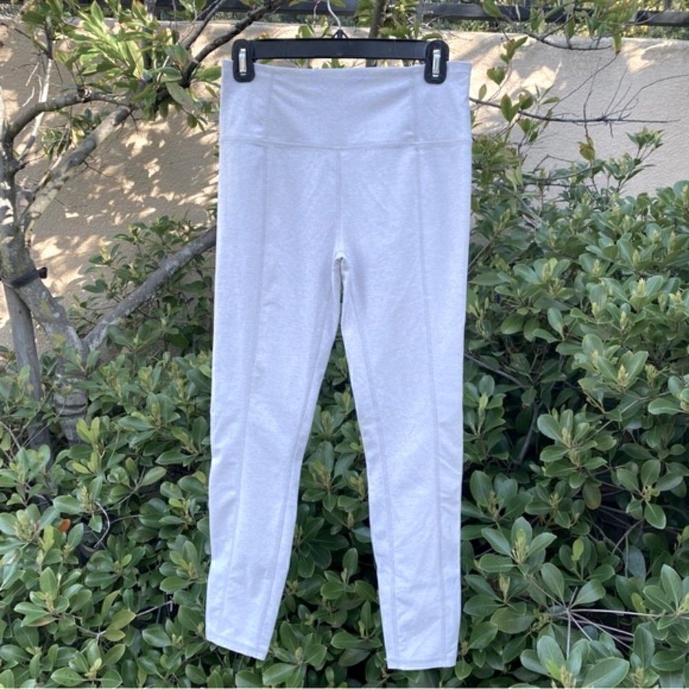 Varley Work Out Leggings Oatmeal Color Highrise. Size Small. Excellent Condition